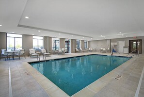 Indoor pool - Staybridge Suites Sterling Heights - Detroit by IHG (Sterling Heights)