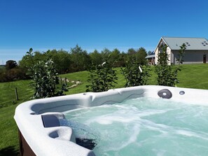 Luxury Villa (Bennachie Lodge) | Outdoor pool - Clovenstone Lodges (Inverurie)