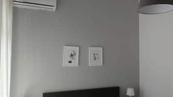 Escrivaninha, berços (sobretaxa), Wi-Fi de cortesia, roupa de cama