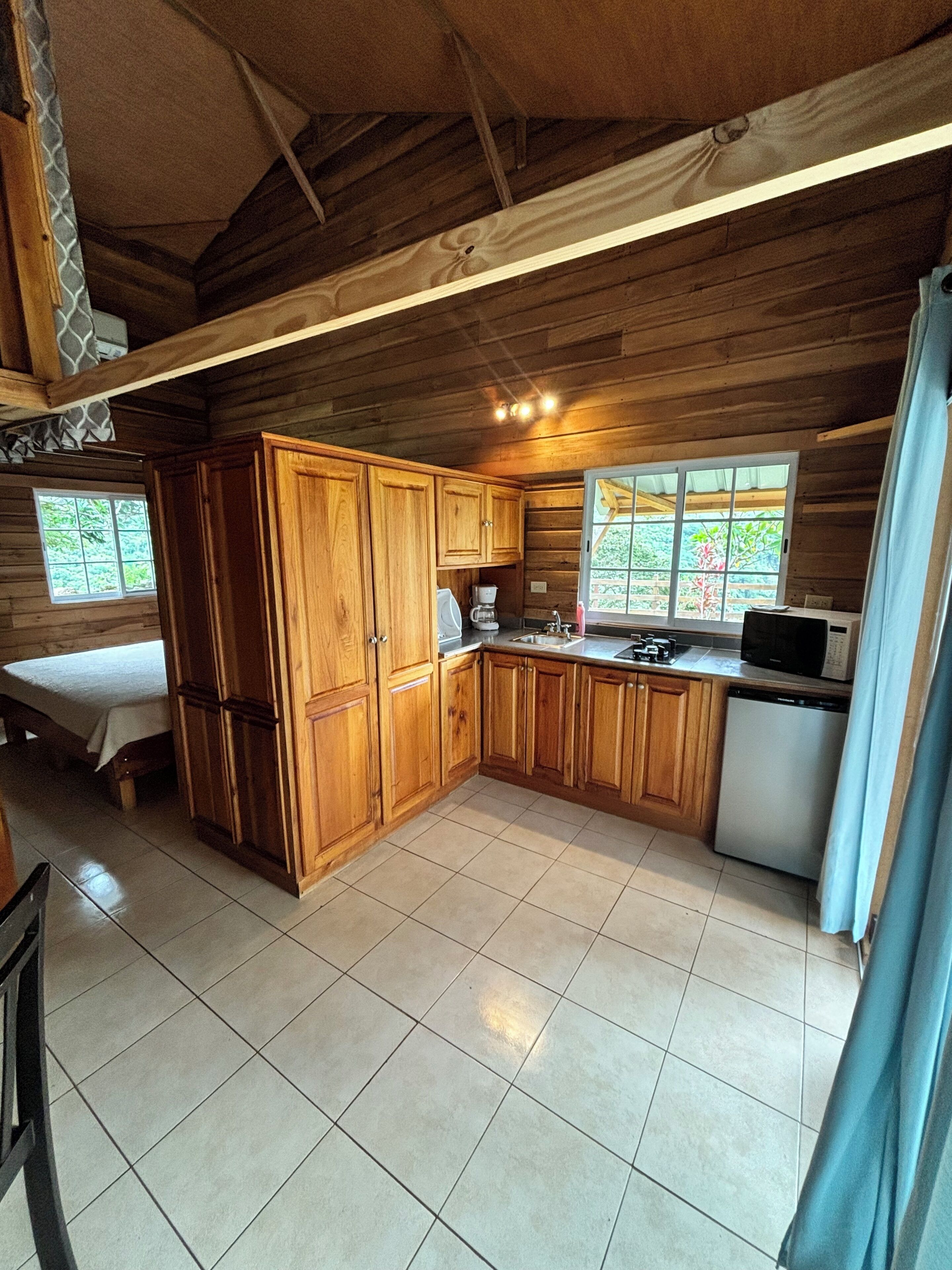 Cabin | Private kitchen | Fridge, microwave, stovetop, coffee/tea maker