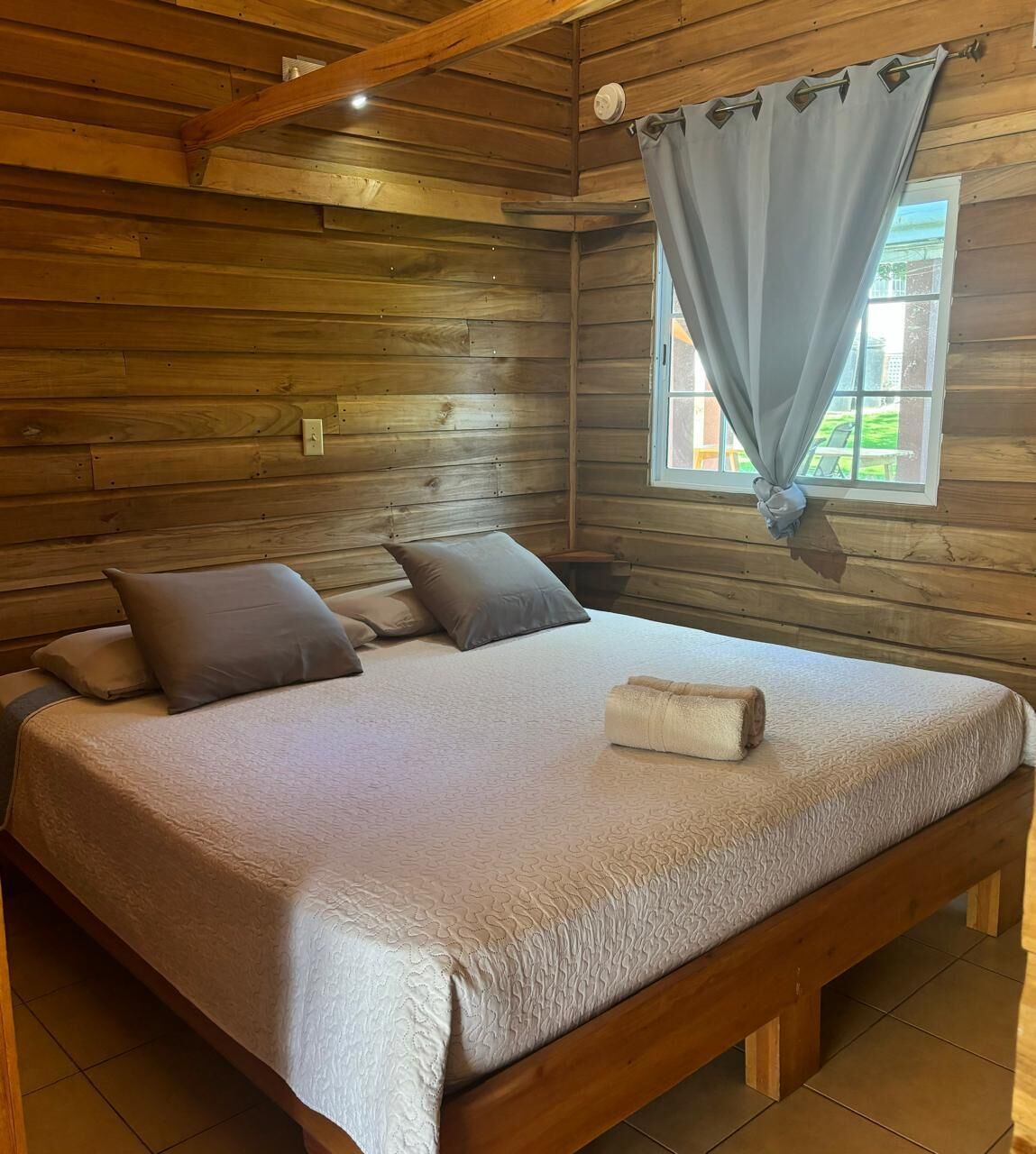 Cabaña | 2 habitaciones y ropa de cama de alta calidad 