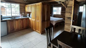 Cabin | Private kitchen | Fridge, microwave, stovetop, coffee/tea maker