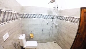 Bathroom - GUITAR BAY ARUGAMBAY (Arugam Bay)