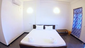 Room - GUITAR BAY ARUGAMBAY (Arugam Bay)