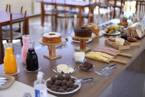 Desayuno buffet incluido todos los días