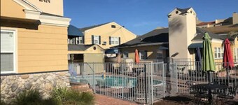 Coronado Inn