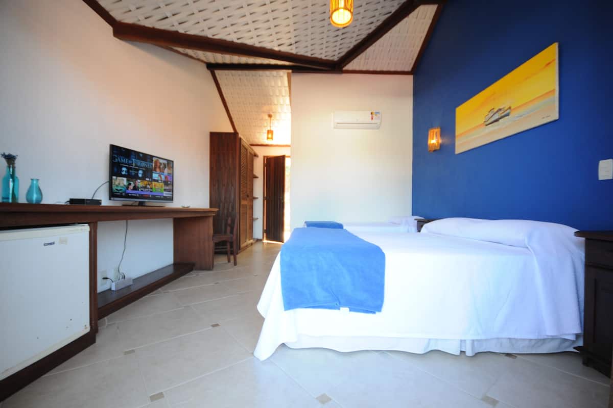 Deluxe Triple Room | Soundproofing, free WiFi, bed sheets