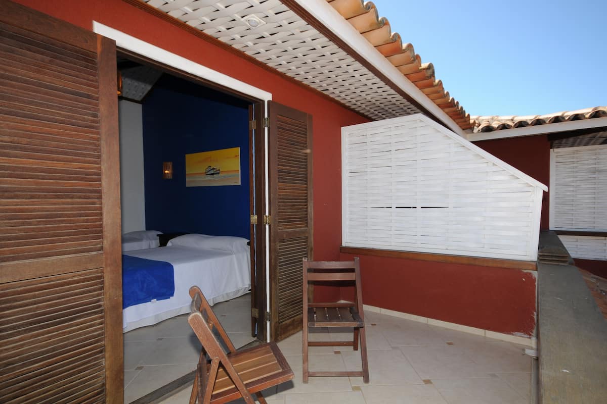 Superior Double Room | Soundproofing, free WiFi, bed sheets