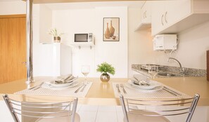 Superior Apartment | In-room dining