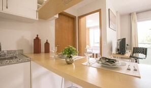 Apartamento superior | Servicio de comidas en la habitación