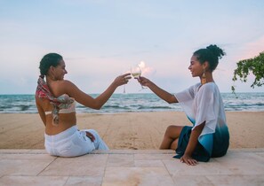 หาดส่วนตัว, รถรับส่งชายหาด (คิดค่าบริการ)