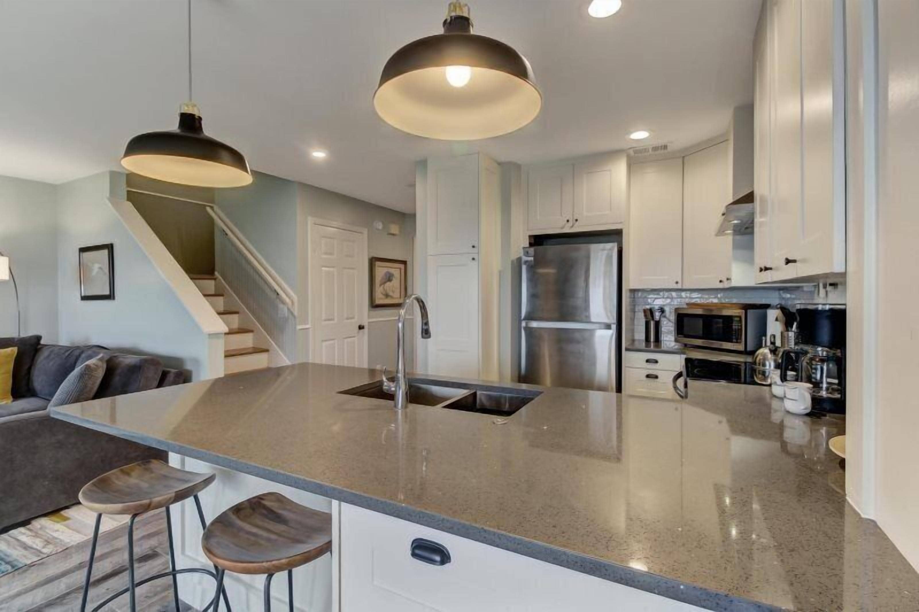 Casa | Cozinha privada | Fogão, cooktop, lava-louças, talheres/pratos/utensílios de cozinha