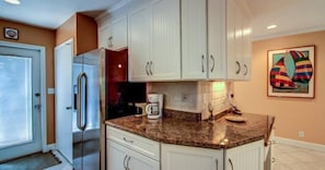 Villa | Private kitchen | Oven, stovetop, dishwasher, cookware/dishes/utensils