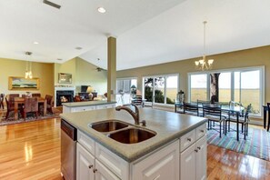 Stovetop, dishwasher, cookware/dishes/utensils