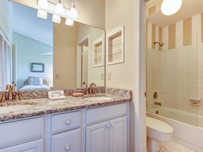 Ferienhaus | Badezimmer