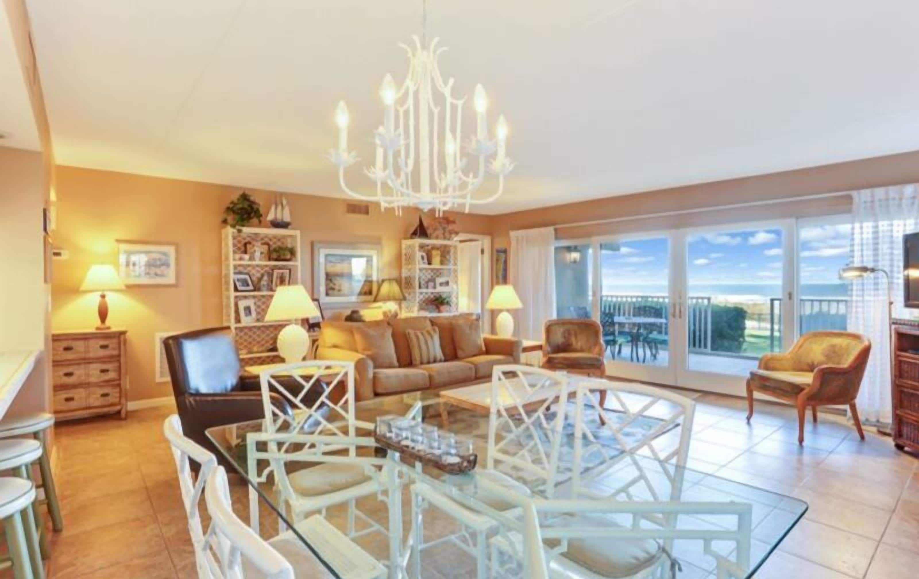 Condo | Living room | Flat-screen TV