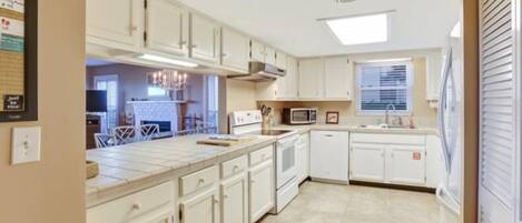 Condo | Private kitchen