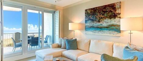 Condo | Living room | Flat-screen TV