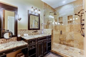Condo | Baño