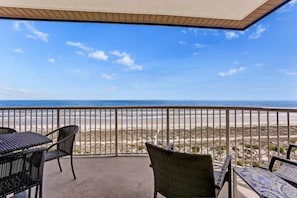 Condo | Sacada