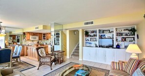 House | Living room - 1182-beach-walker (Fernandina Beach)