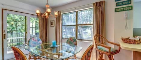 House | Private kitchen | Stovetop, dishwasher, cookware/dishes/utensils