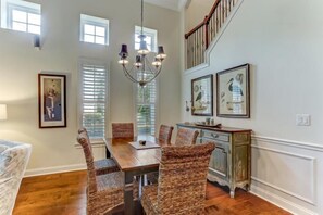 Dining - 2106 Summerwoods (Fernandina Beach)