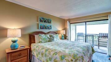 Condo | 1 quarto, ferros/tábuas de passar roupa, berços, Wi-Fi de cortesia