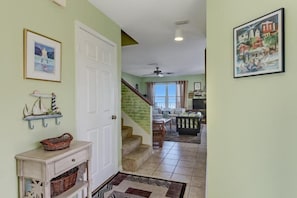 Interior - 105-sailmaker (Fernandina Beach)