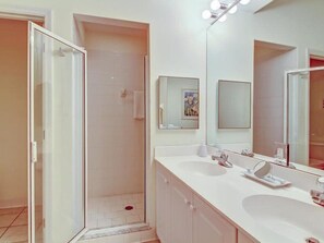 Condo | Bathroom
