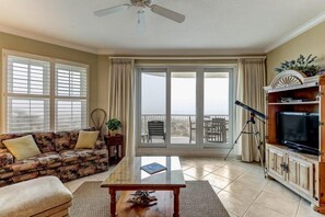 Condo | Living room | Flat-screen TV