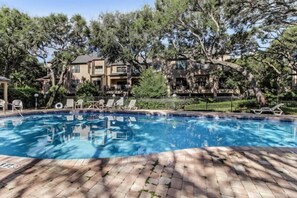 Outdoor pool - 207-sailmaker (Fernandina Beach)