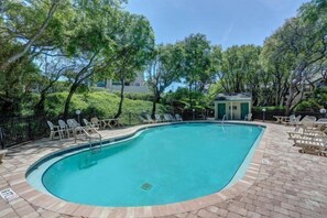 Outdoor pool - 209-sailmaker (Fernandina Beach)