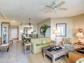 Living room - 22-ocean-place (Fernandina Beach)