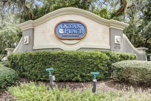 A sign for Ocean Place with a number 4776. - 42-ocean Place (Fernandina Beach)