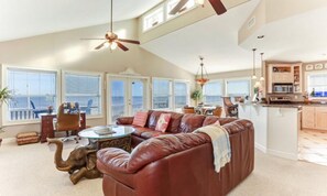 獨棟房屋 | 客廳 | 平面電視