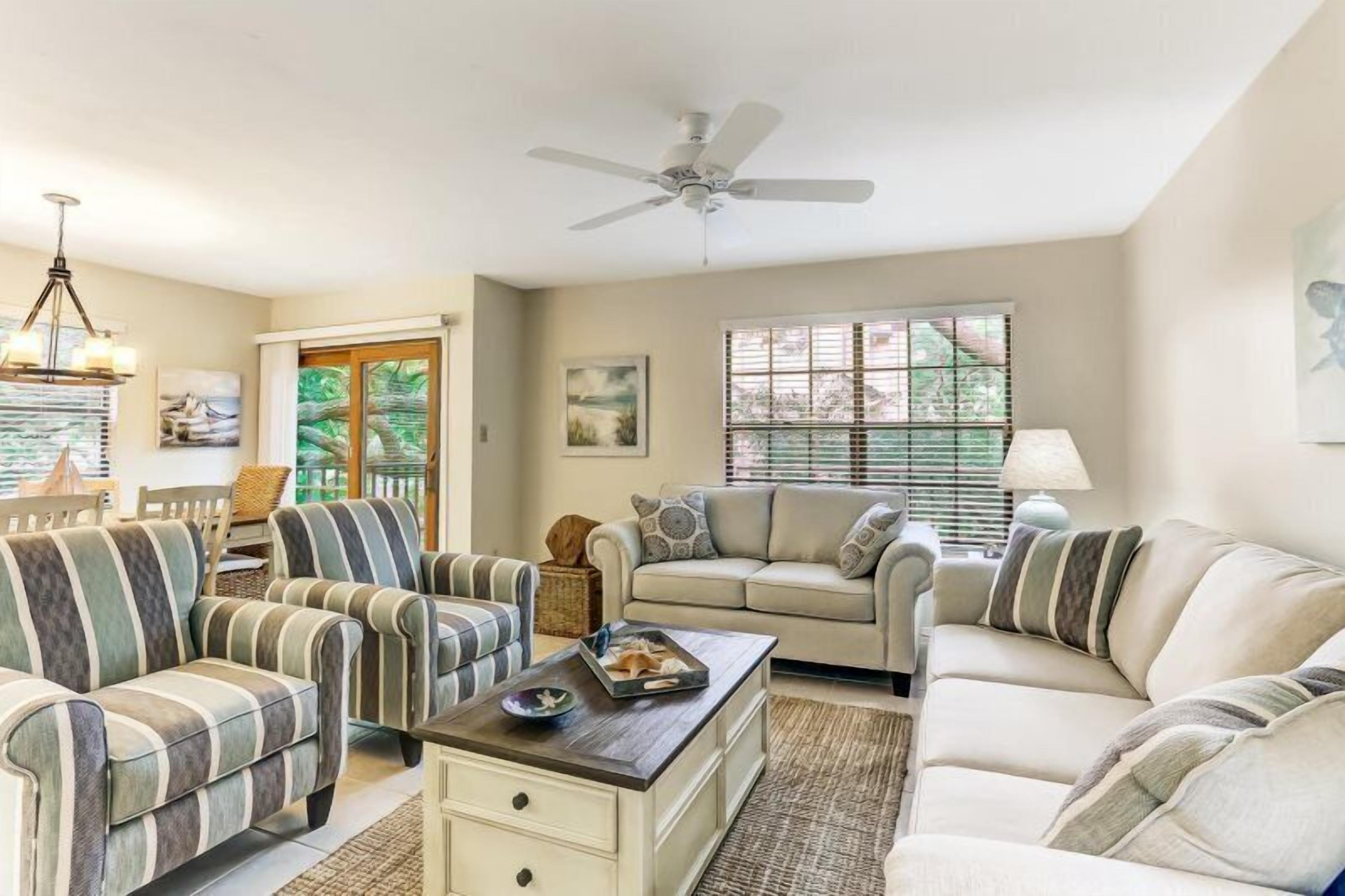 House | Living room | Flat-screen TV