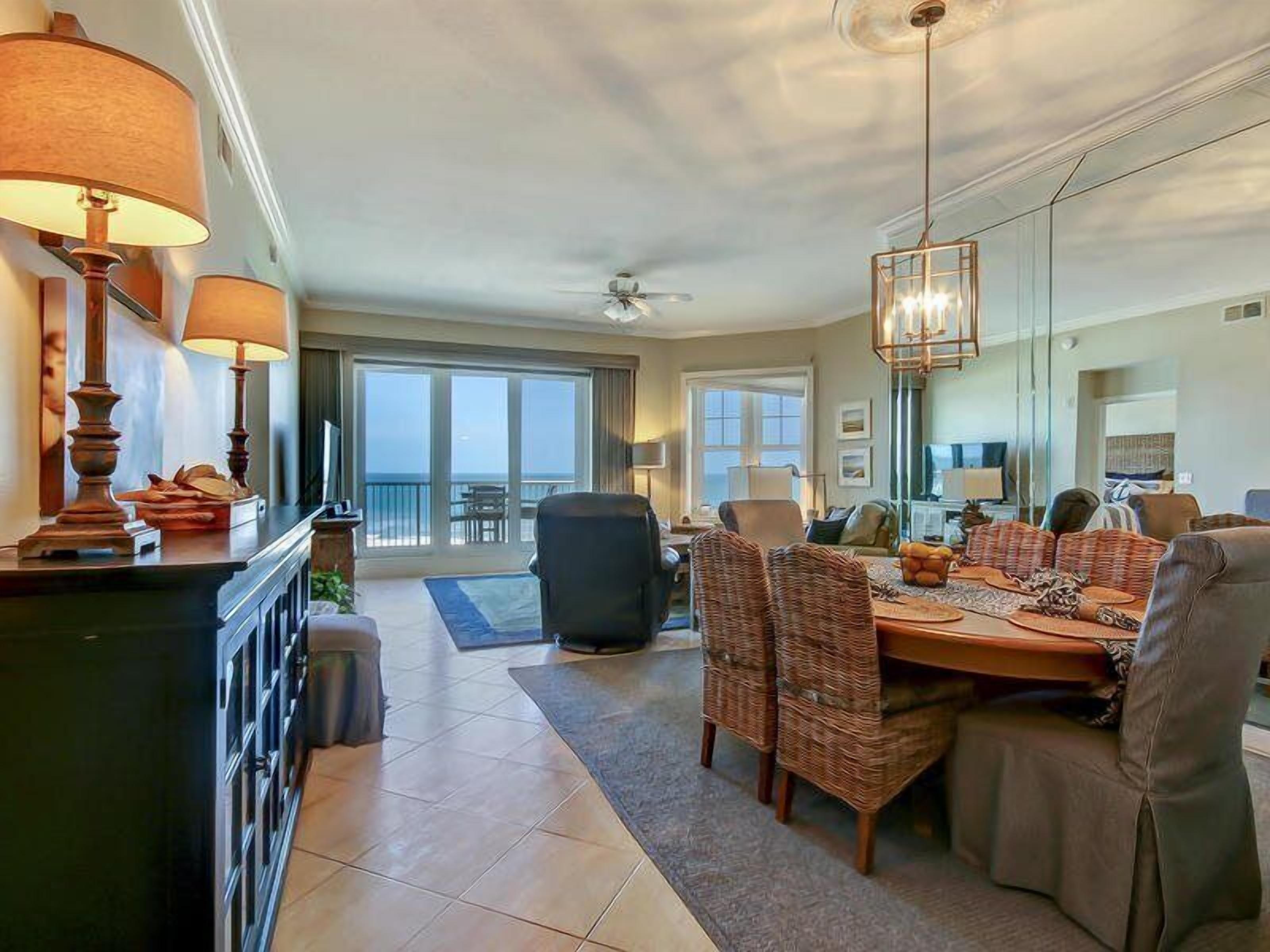 Apartamento | Cocina privada | Placa de cocina, lavavajillas y utensilios de cocina