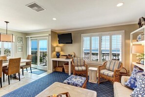 Casa | 3 quartos, escrivaninha, berços, Wi-Fi de cortesia