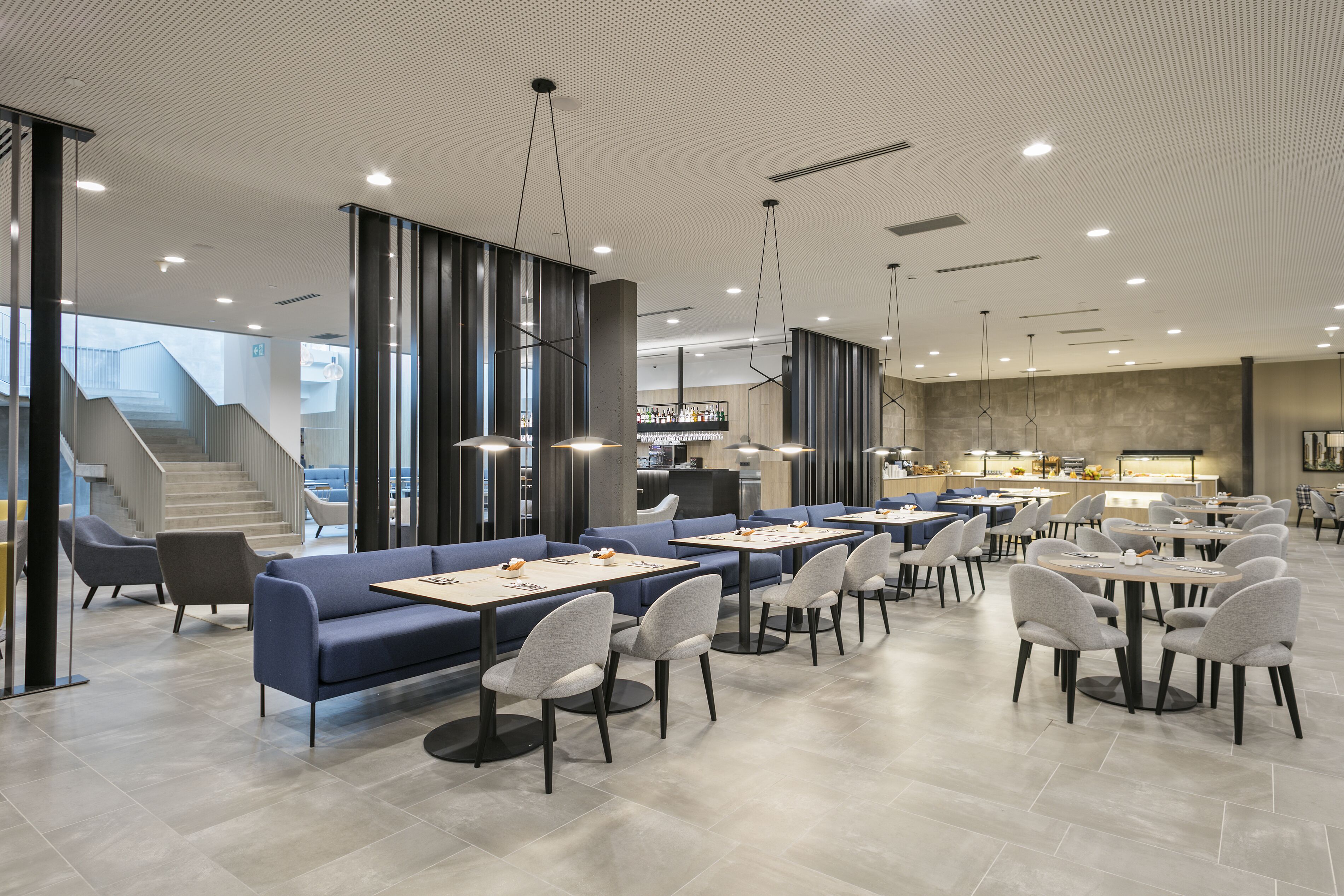 daily buffet breakfast for a fee