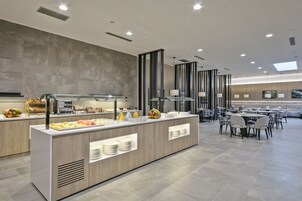 Daily buffet breakfast for a fee