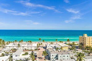 On the beach, beach towels - The Palms (Hollywood)