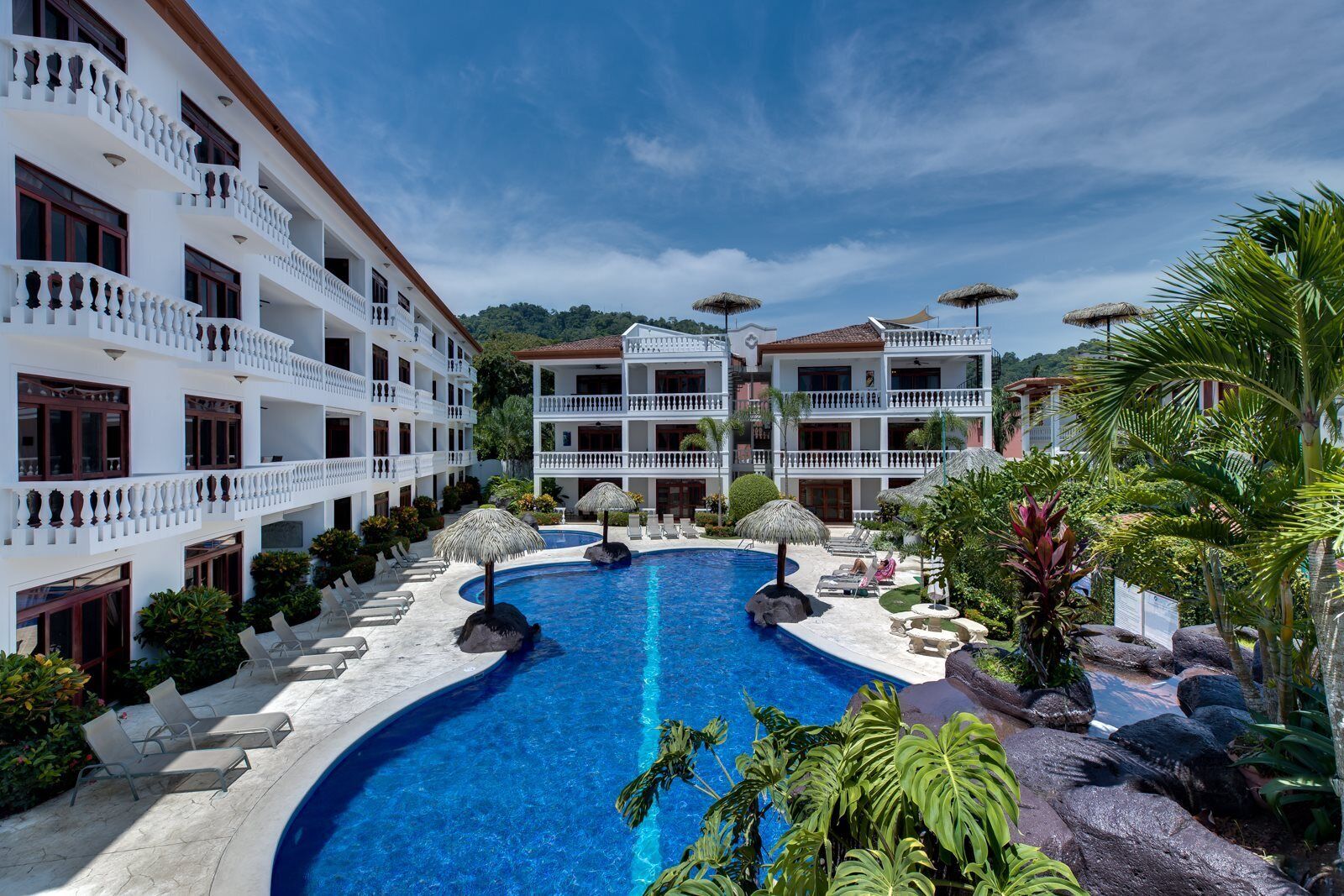 Condo (Magnificent and Spacious Poolside 3BR) | Pool | Outdoor pool