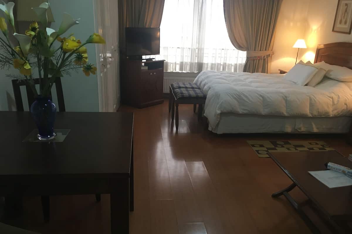 1 bedroom, minibar, in-room safe, blackout drapes