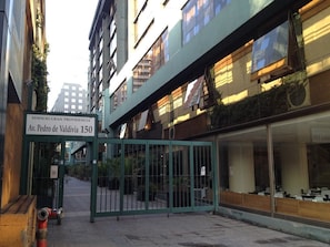 Fachada del alojamiento - Noche