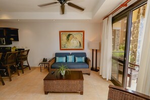 Condo (Terrific 2BR 1st Floor Unit is Sure t) | Living room