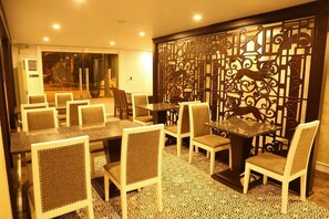 Restaurant - Dragon Hotel (Ha Long)
