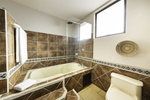 コンドミニアム (5th Flr Ocean View Penthouse with 2 L) | バスルーム