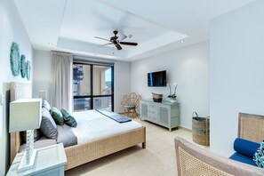 公寓客房 (Perfect Oceanfront Retreat for Your F) | 3 間臥室、熨斗/熨衣板、免費無線上網