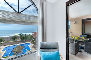 Condo (Perfect Oceanfront Retreat for Your F) | 3 bedrooms, iron/ironing board, free WiFi - Perfect Oceanfront Retreat for Your Family (Jacó)